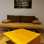 Viktor Ug *